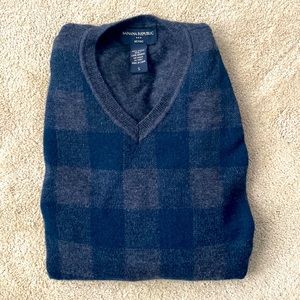 Mens Banana Republic v-neck sweater